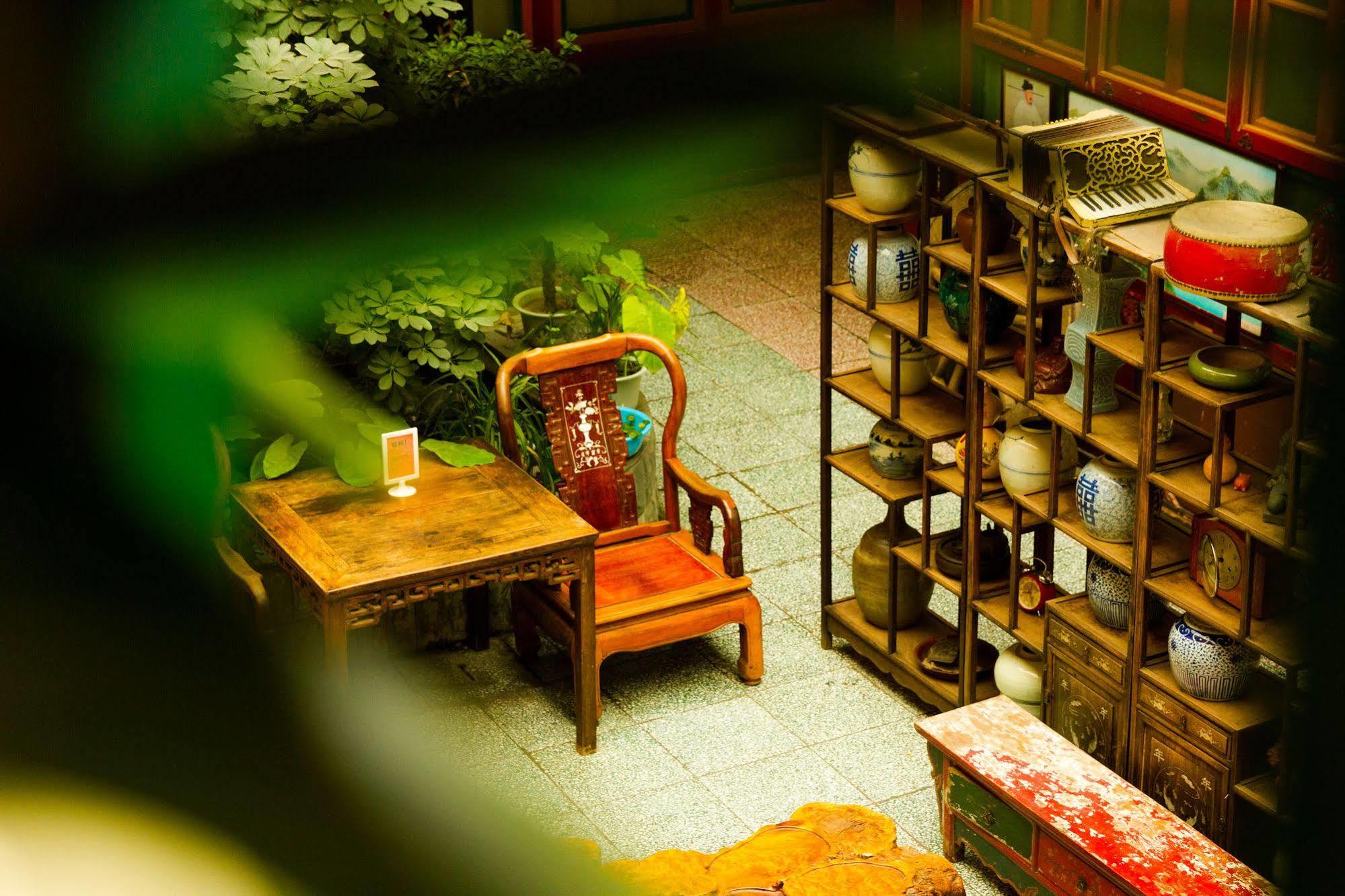 Ostello Beijing Leo Courtyard Esterno foto